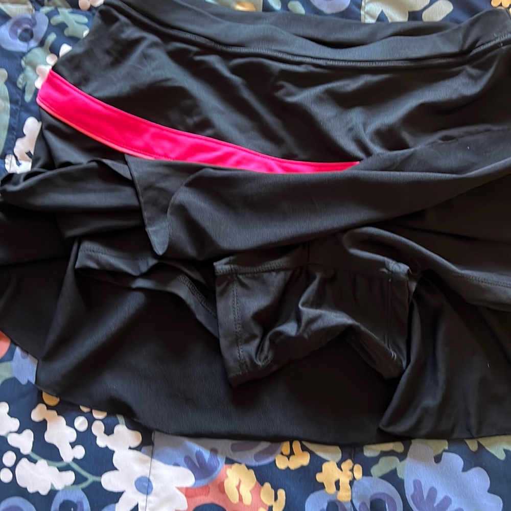 BCG skort - Picture 3 of 5